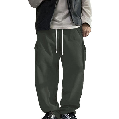 Versatile cargo pants for men with elastic waist and practical pockets Chic and Style