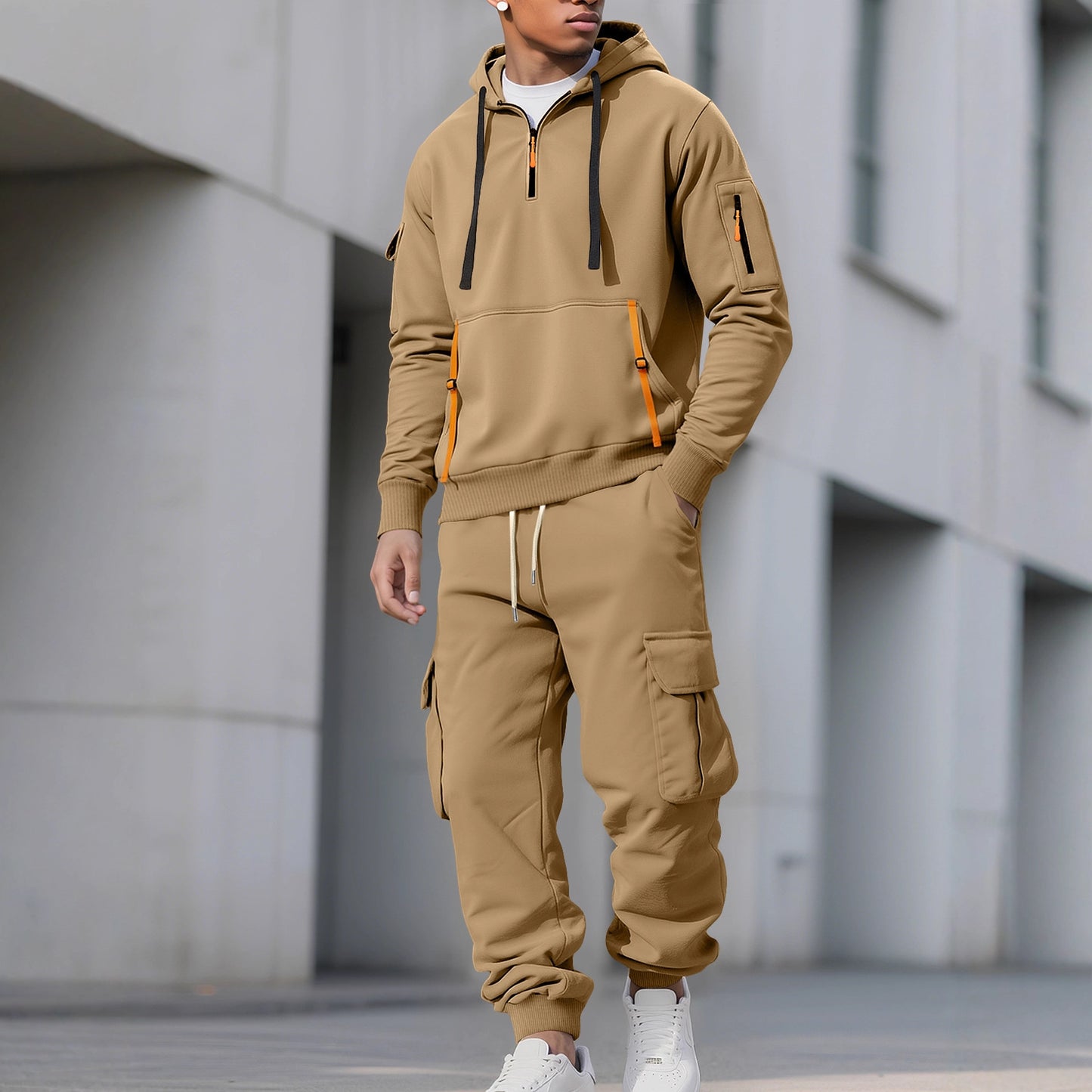 Functional sports set for men with hood and practical pockets Chic and Style