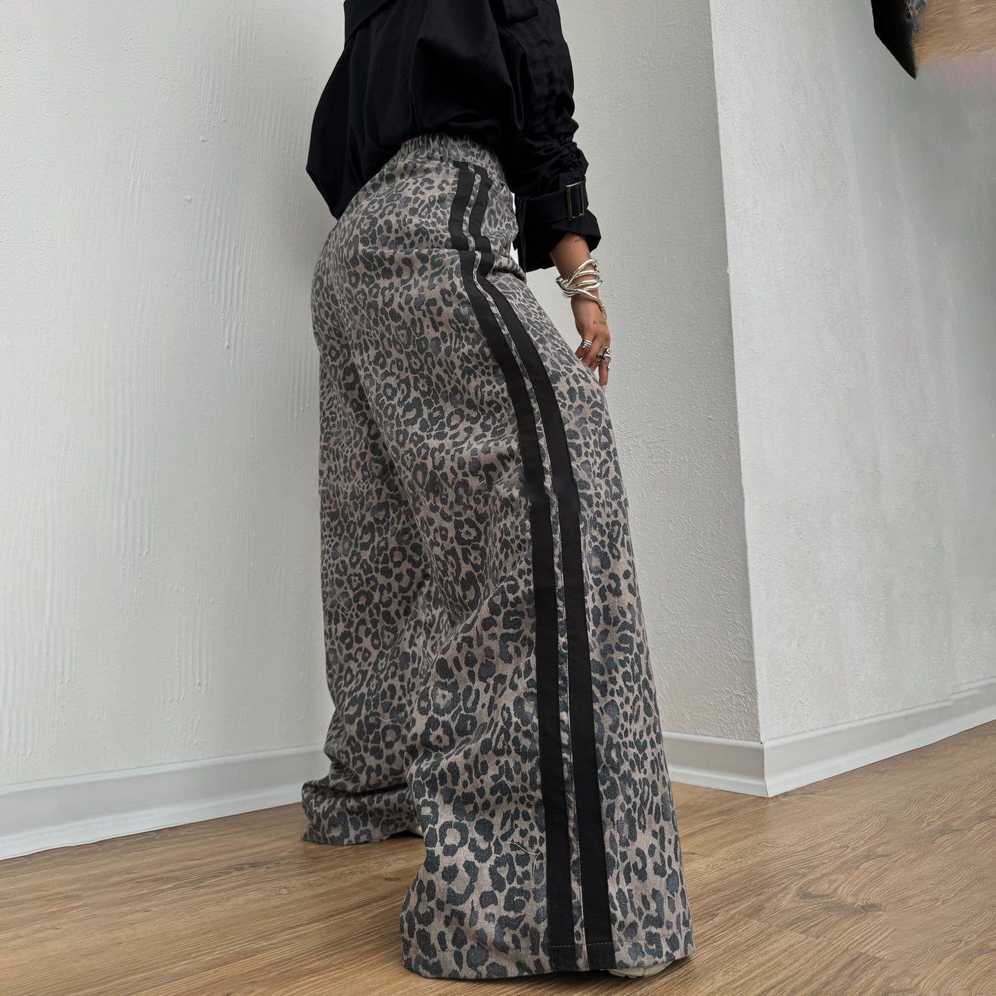 Chic and Stylish Women's Leopard Print Casual Pants with Side Stripes