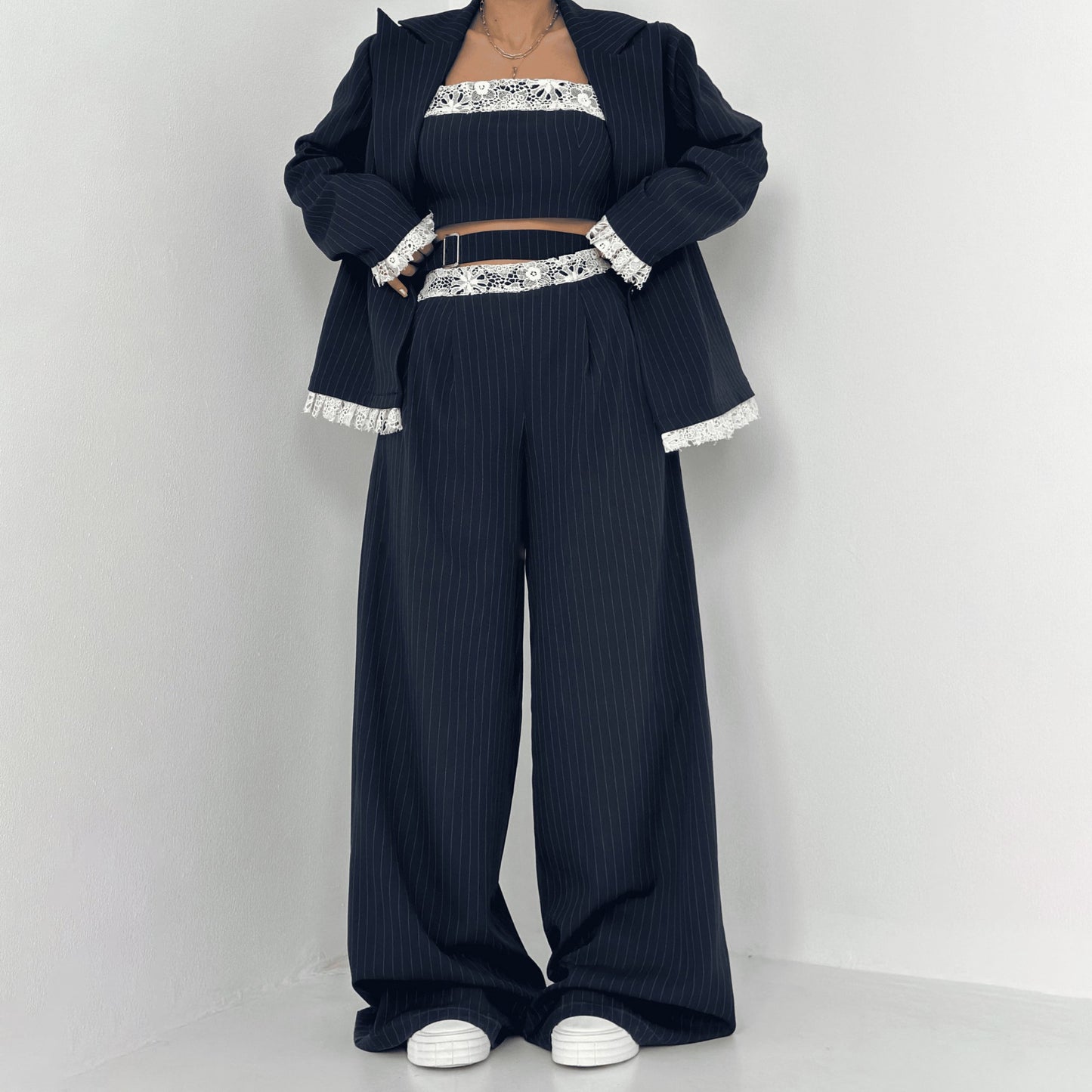 Dames Ensemble élégant à deux pièces avec accents en dentelle Chic und Stil