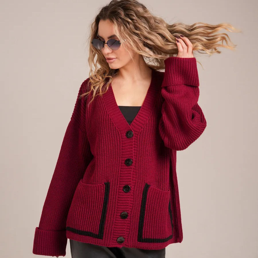 Dames gros tricot cardigan avec poches et élégants détails contrastés Chic und Stil