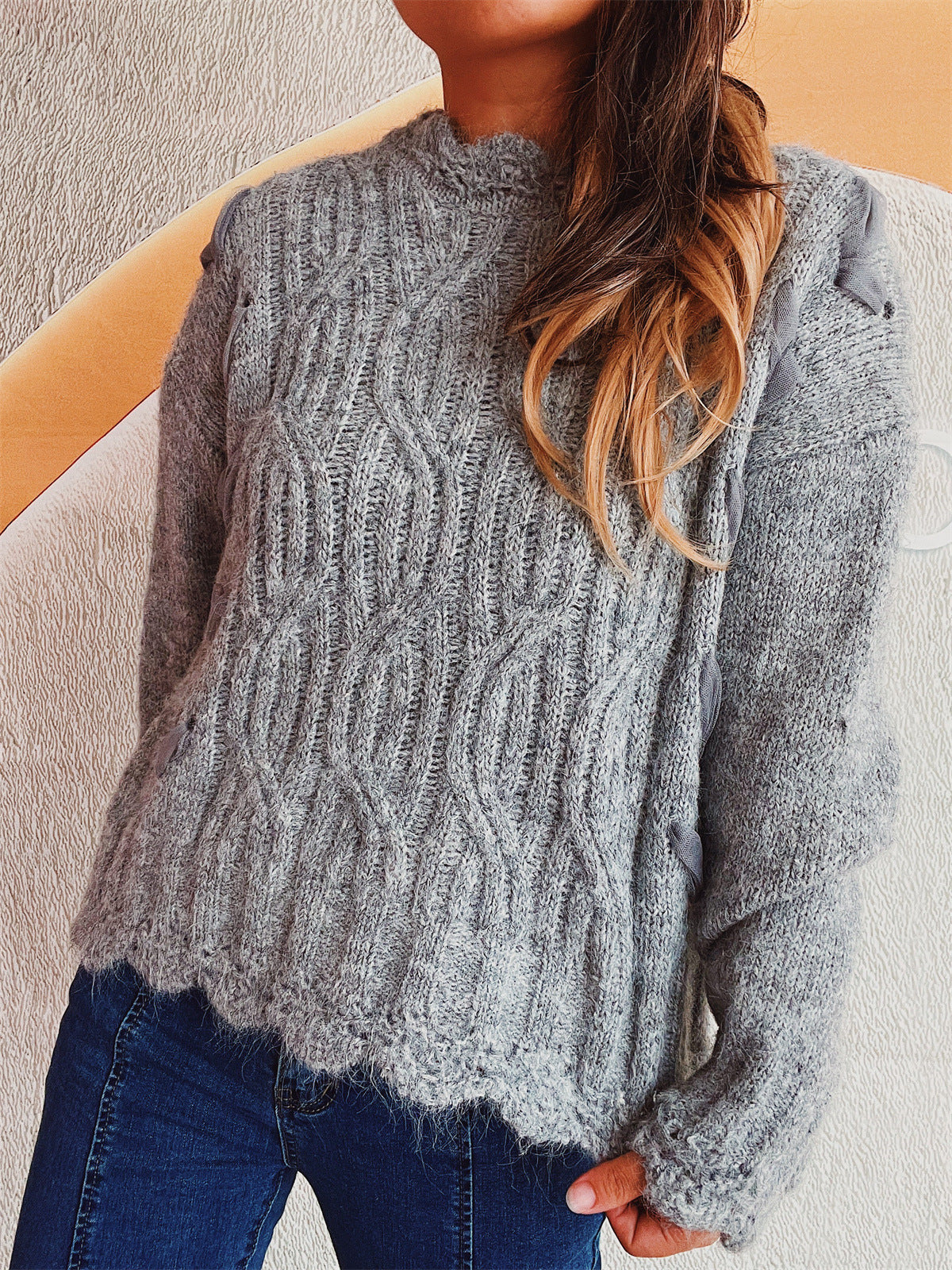 Pull en grosse maille pour femmes avec motif ondulé romantique et manches volumineuses Chic und Stil