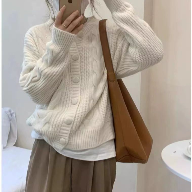 Dames cardigan met nostalgisch kabelpatroon Chic und Stil