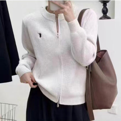 Dames grosse maille cardigan avec fermeture éclair intégrale et détails décoratifs Chic und Stil