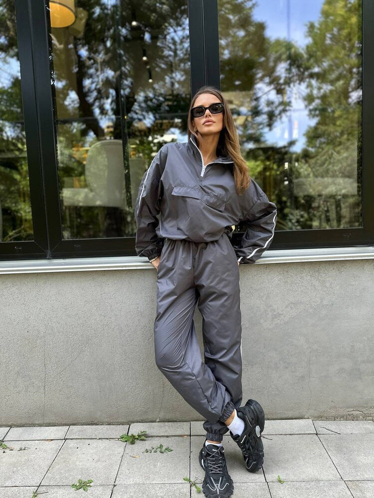 Dames costume de sport fonctionnel avec col montant et poignets élastiques Chic und Stil