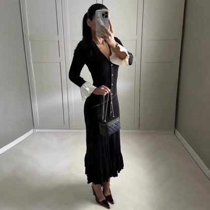 Robe maxi pour femmes avec des manches à volants élégantes et des détails de boutons Chic und Stil
