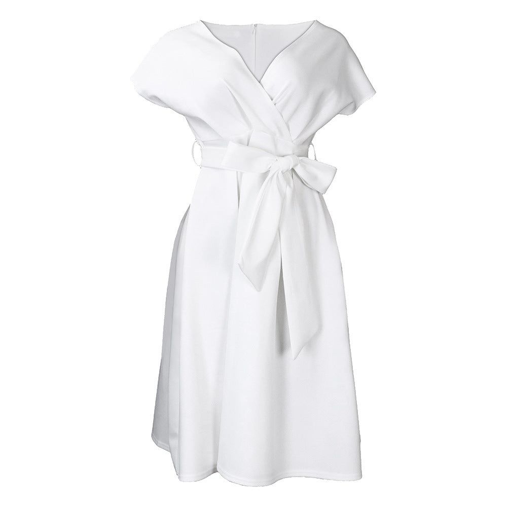 Robe portefeuille pour dames avec une ceinture élégante et une ligne raffinée Chic und Stil