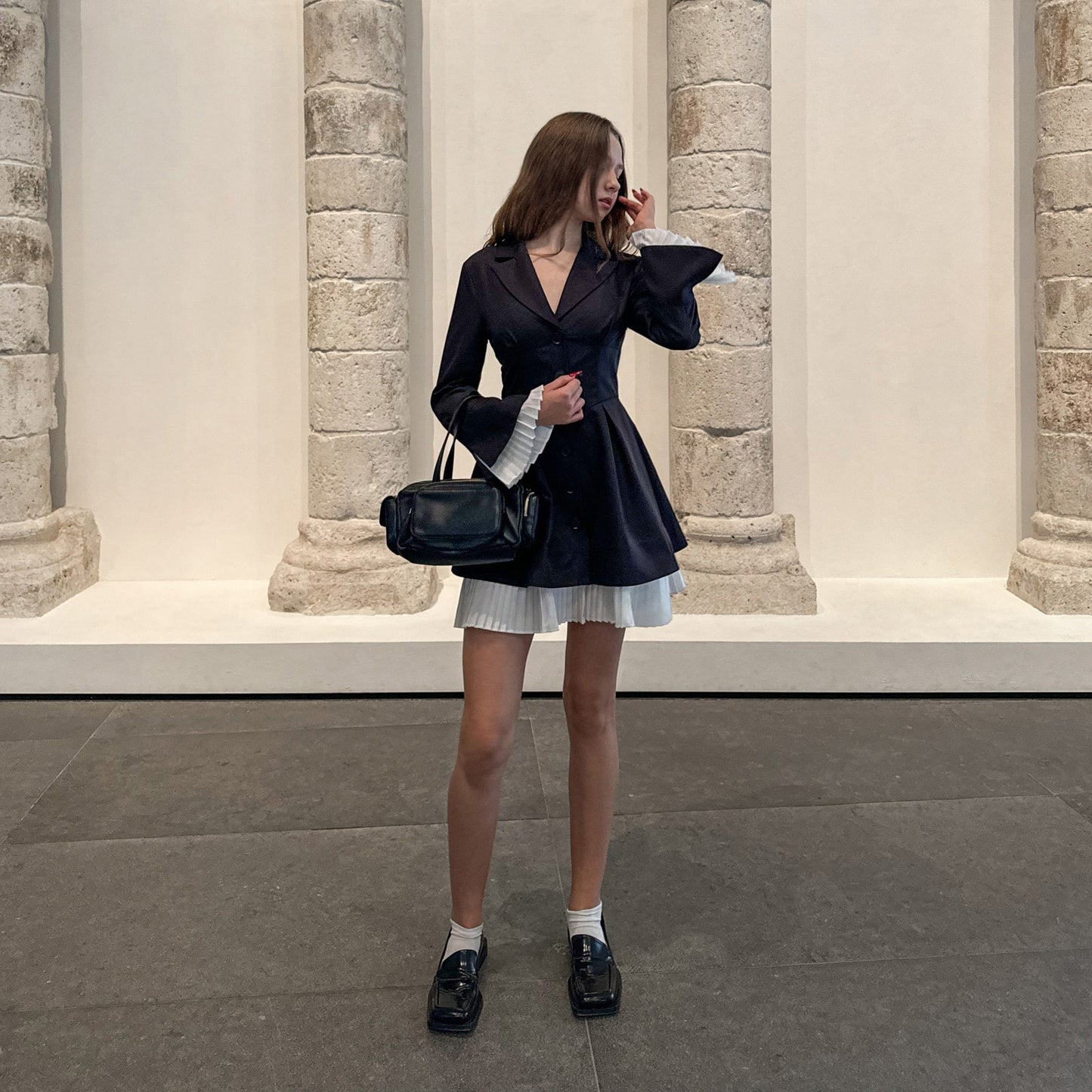 Robe blazer pour femmes avec des plis élégants et une coupe cintrée Chic und Stil
