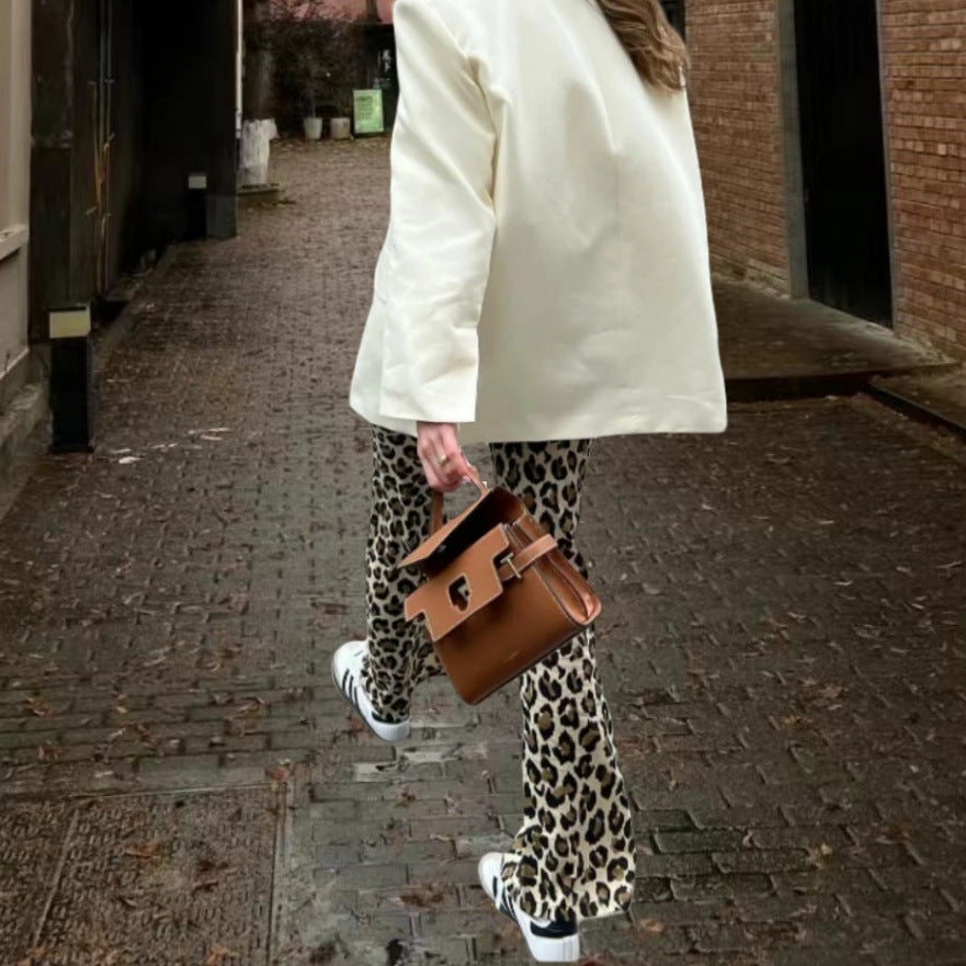 Chic and Style Women's Fabric Animal Print Pants