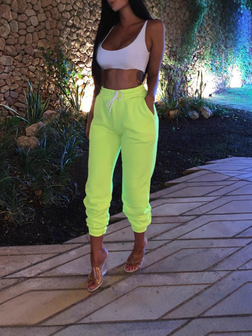 Chic and Style women's sports pants with elastic waistband and relaxed fit