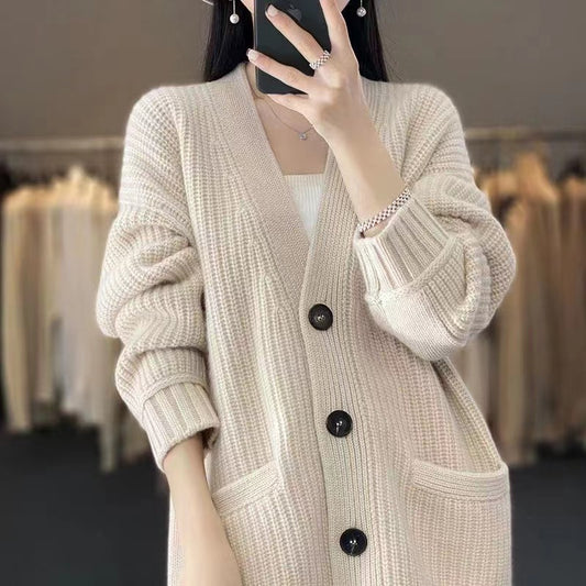 Dames cardigan en tricot douillet avec grandes poches Chic und Stil