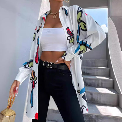 Blouse à carreaux tendance pour femmes avec un design graphique coloré Chic und Stil