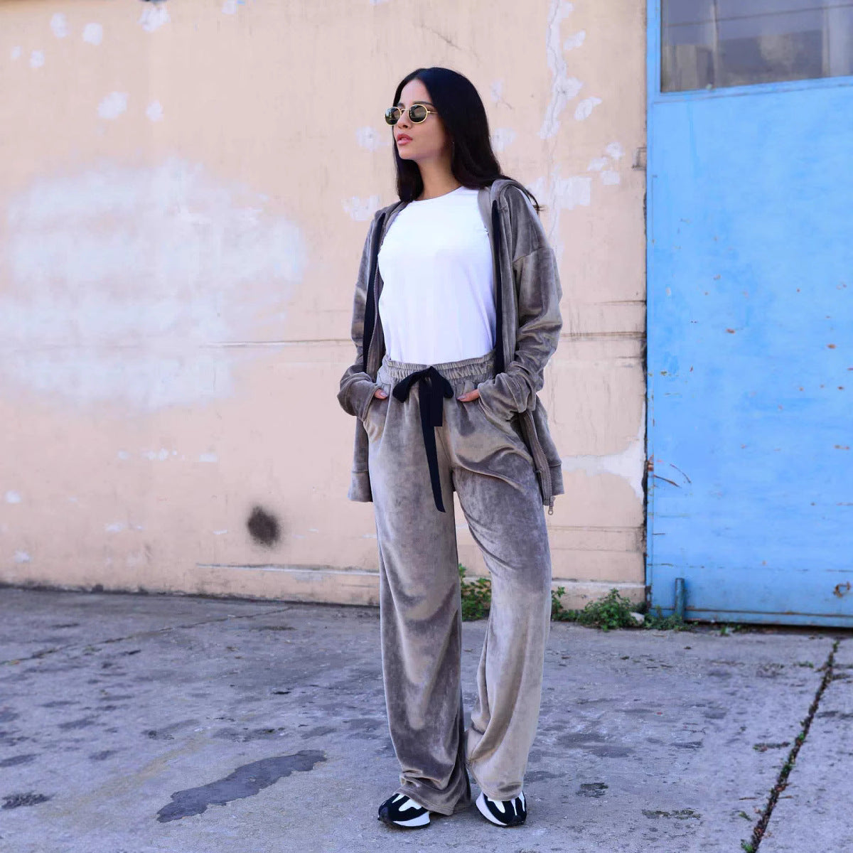 Dames confortable et élégante veste à capuche Chic und Stil