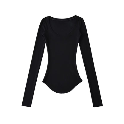 Chemisier à manches longues pour femmes avec un col rond élégant et une coupe cintrée Chic und Stil