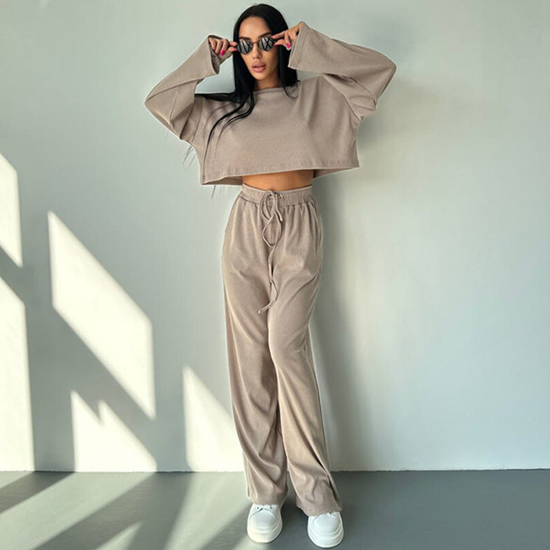 Casual women top cropped top and loose leisure pants Chic and Style