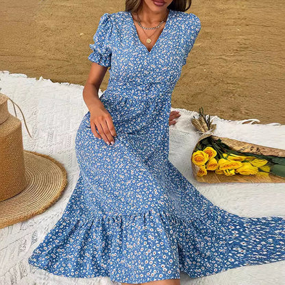 Robe maxi femme avec détail en volants fleuris et décolleté en V Chic und Stil