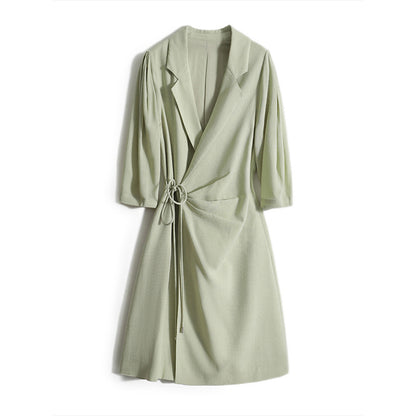 Manteau ajusté pour femmes avec taille cintrée Chic und Stil
