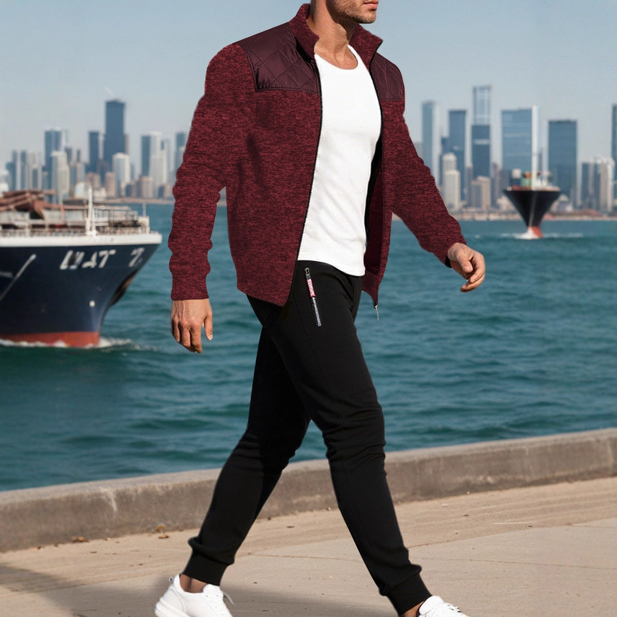 Veste de sport pour hommes avec un motif à côtes horizontales et une zone d'épaule légèrement rembourrée Chic und Stil