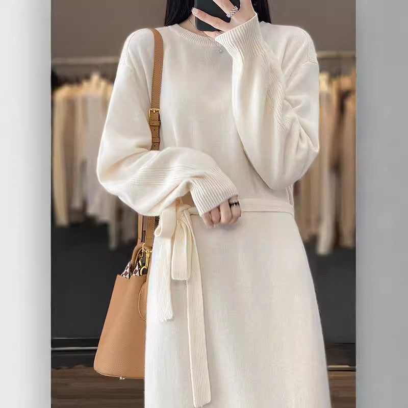 Robe en tricot pour femme avec détail à nouer et matériau doux Chic und Stil