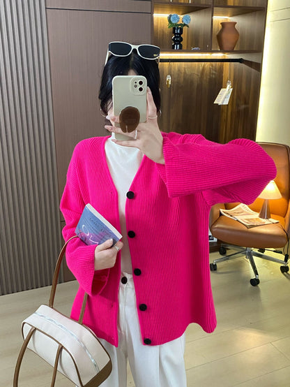 Dames gros tricot cardigan avec poches spacieuses et décolleté en V profond Chic und Stil