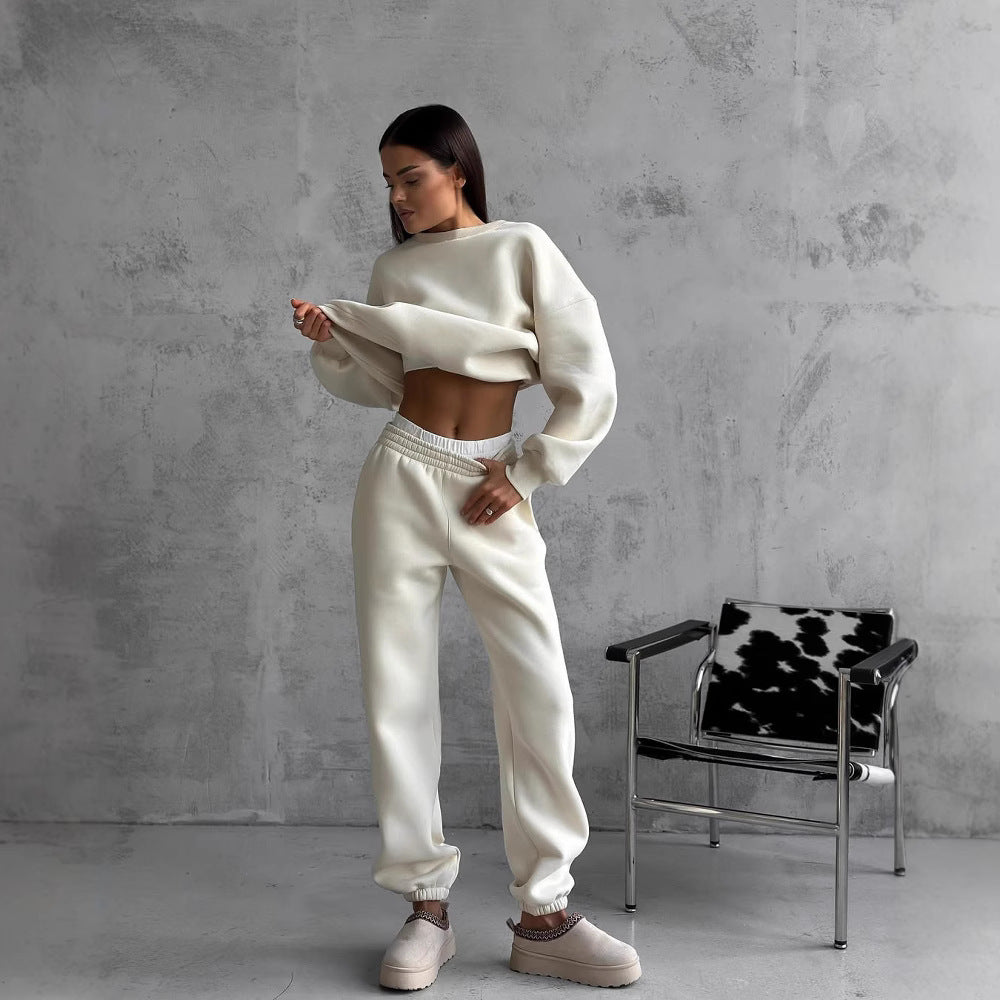 Chic and Style loose fit sweatshirt and jogger pants set for women