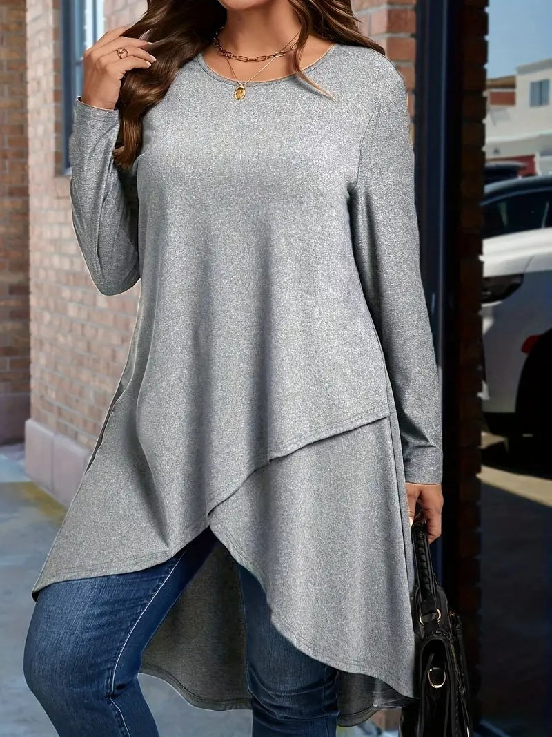Asymmetrical long-sleeve t-shirt for women with an elegant cut Chic und Stil