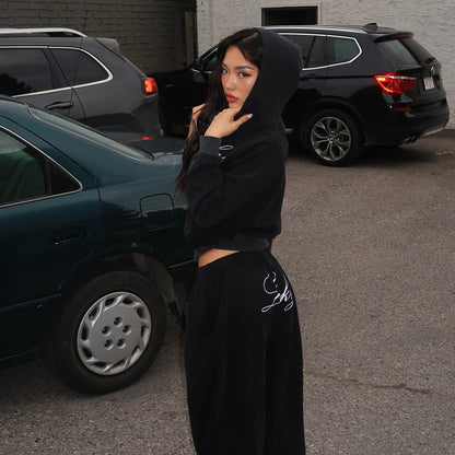 Casual hoodie set for women and chic jogger pants