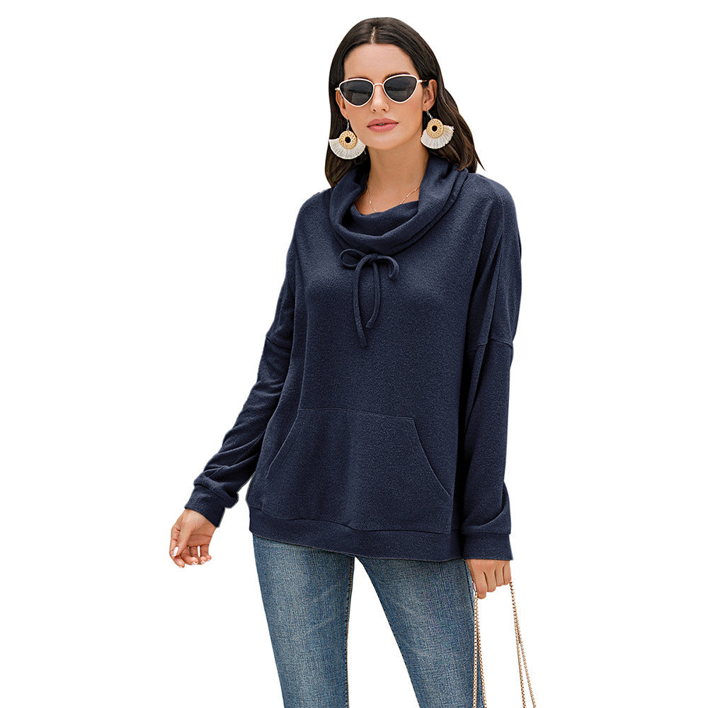Pull à capuche pour femmes avec coupe asymétrique et poches pratiques Chic und Stil