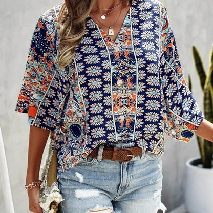 Dames haut léger ample avec motif floral et décolleté en V Chic und Stil