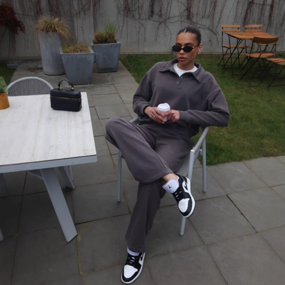 Sports leisure set for women with stylish polo collar jacket and comfortable jogger pants Chic and Style