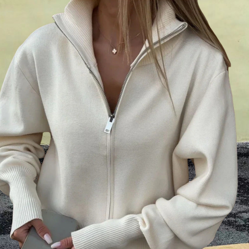 Pull en tricot sportif pour femmes avec col montant et fermeture éclair Chic und Stil