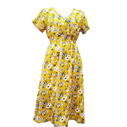 Robe maxi pour femmes avec des motifs floraux et une taille élastique Chic und Stil