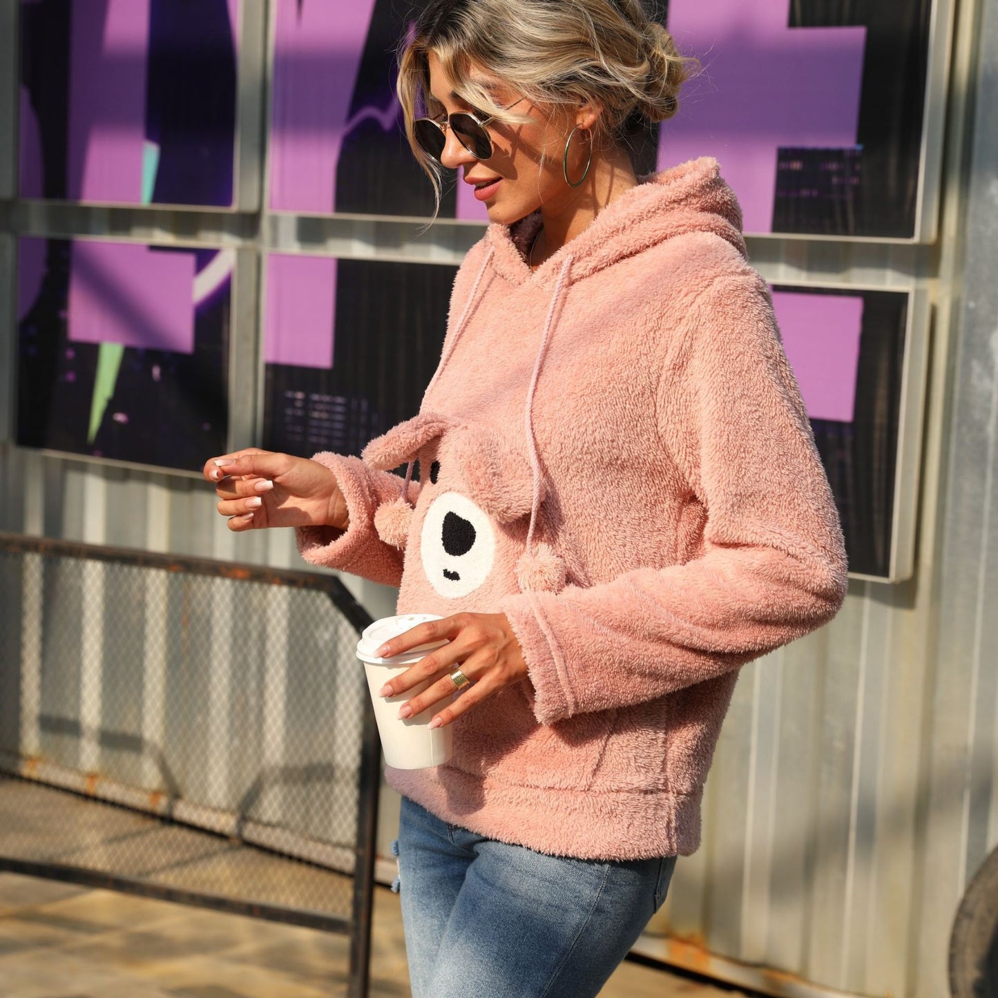 Dames Hoodie douillet avec motif animalier Chic und Stil