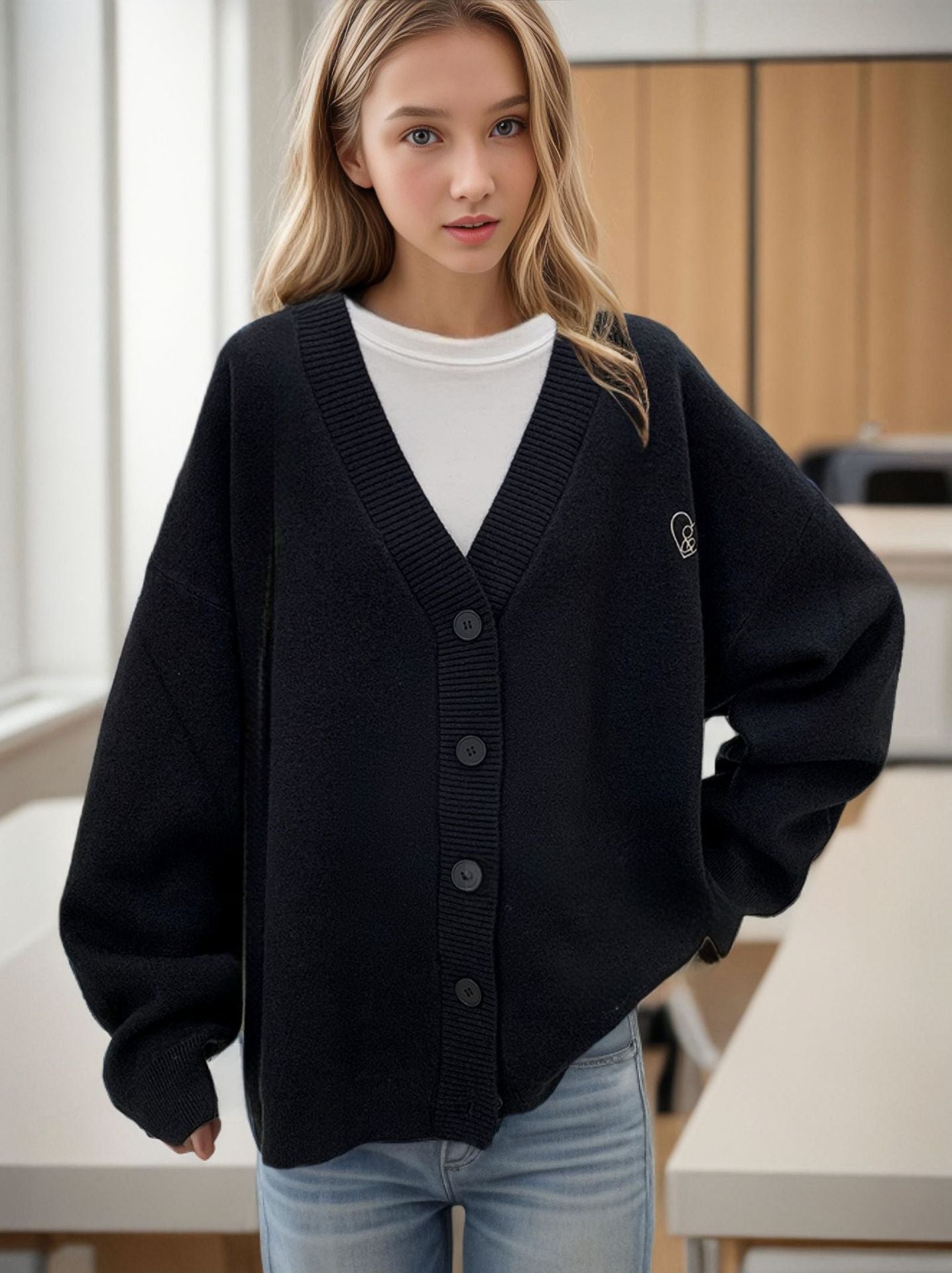 Dames Grobstrick Cardigan avec coupe oversize et motif cœur décoratif Chic und Stil