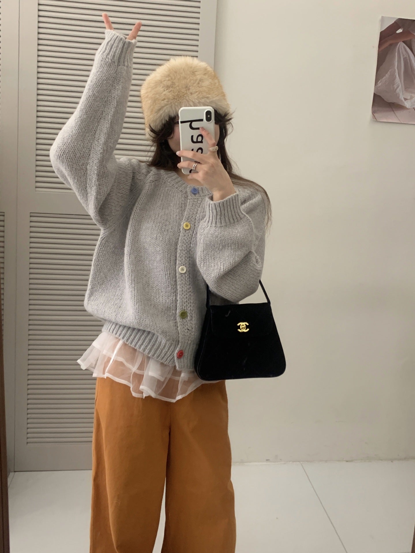 Dames Pull-over douillet avec des boutons colorés et coupe décontractée Chic und Stil