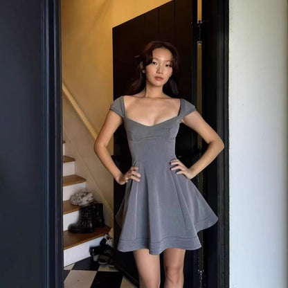Robe d'été femme avec des bretelles intégrées et une jupe fluide Chic und Stil