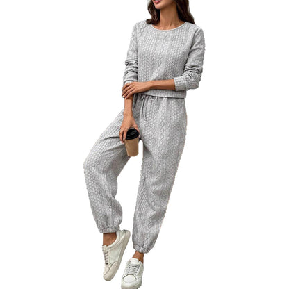 Women's loungewear set with sweater and jogger pants in modern knit design Chic und Stil