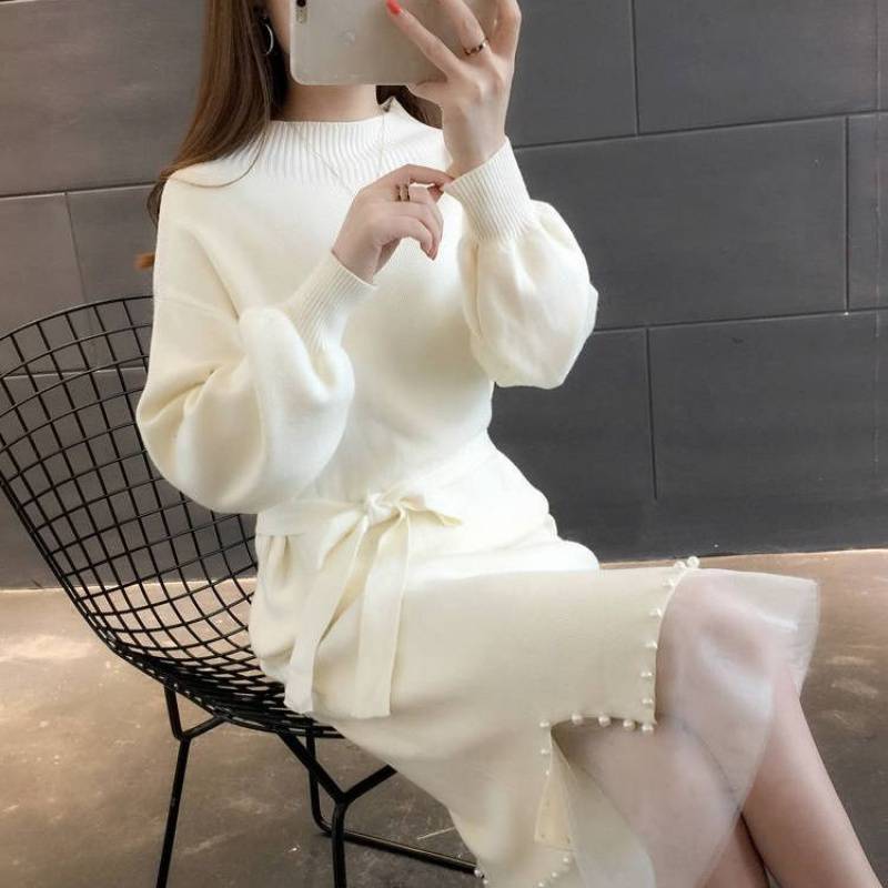 Robe tricotée élégante pour femmes avec ceinture à la taille et ourlet décoratif Chic und Stil