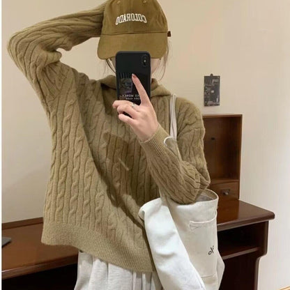 Pull en tricot douillet à capuche et motif en torsades pour femmes Chic und Stil