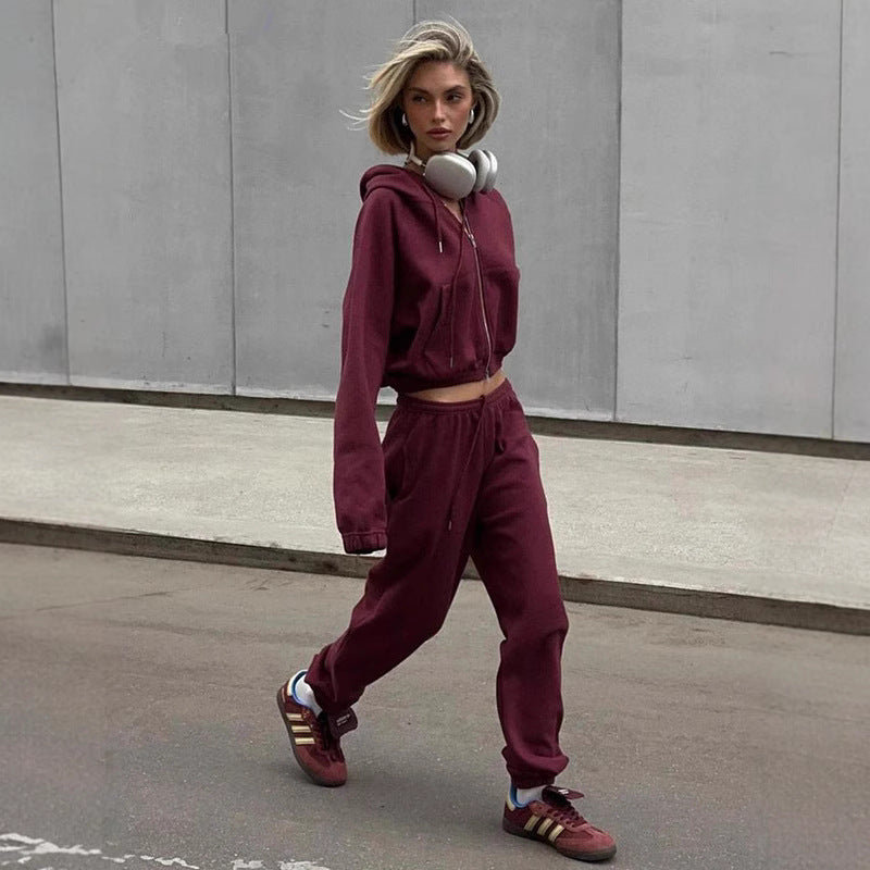 Women's sporty hoodie set with high collar and comfortable pants Chic and Style