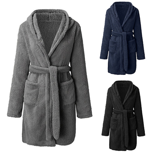 Robe de bain en polaire douillette pour femmes avec capuche et poches pratiques Chic und Stil