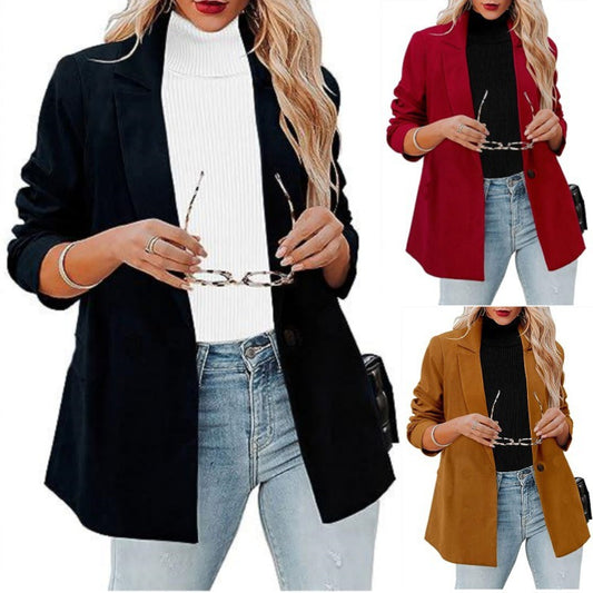 Blazer classique pour femmes au design moderne avec un élégant revers Chic und Stil