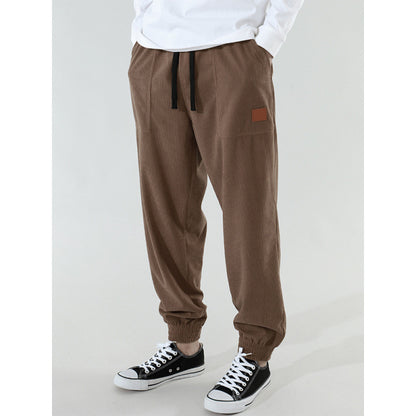 Comfortable casual pants for men with elastic waistband and relaxed fit Chic und Stil