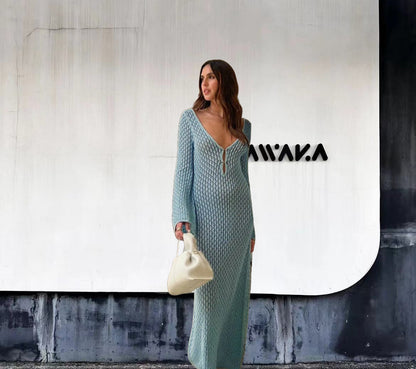 Robe maxi tricot pour femmes avec décolleté en V profond et détails de volants tendance Chic und Stil