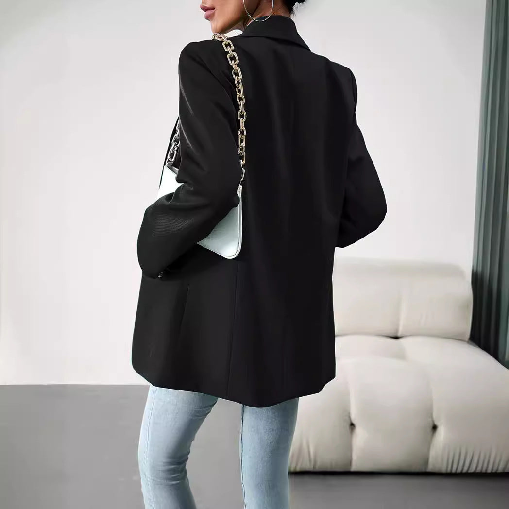 Women Elegant Blazer with Modern Design Elements Chic and Style