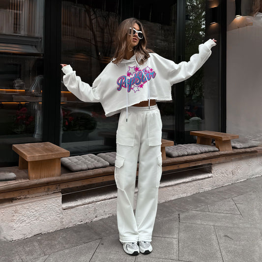 Dames hoodie cropped à la mode avec impression colorée Chic und Stil