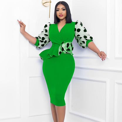 Robe portefeuille pour femmes avec des manches bouffantes transparentes et un design froncé cintré Chic und Stil