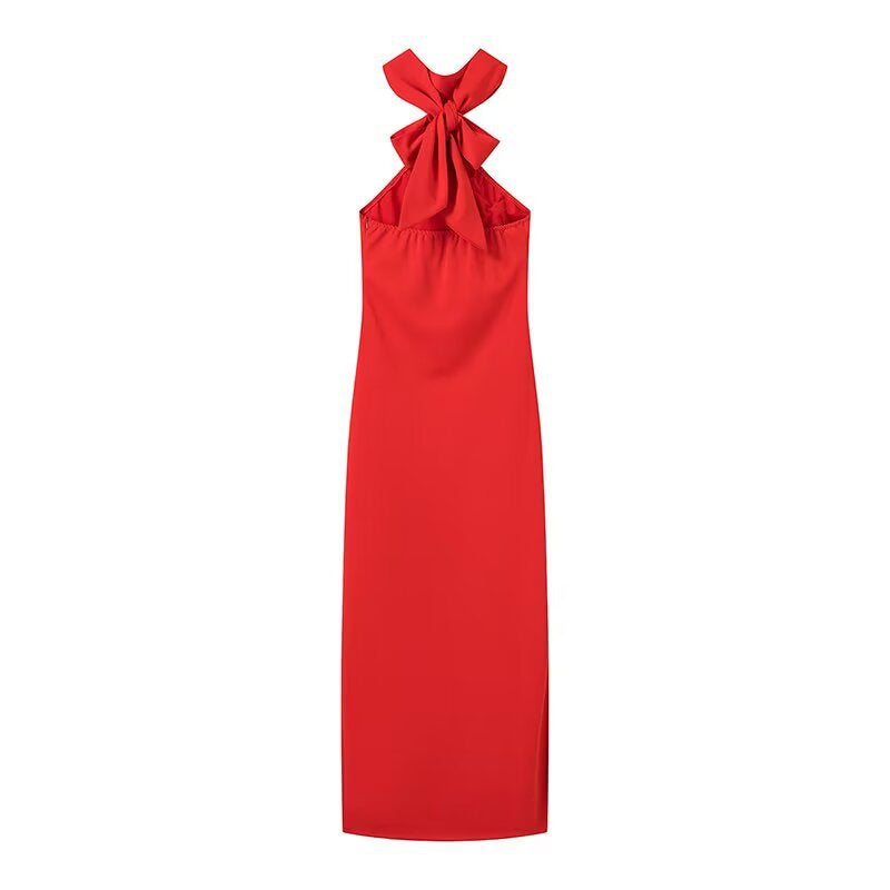 Robe maxi femme avec un col halter ludique et un élégant nœud. Chic und Stil