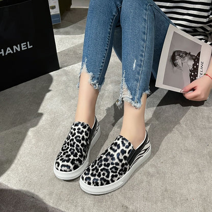 Baskets à enfiler pour femmes avec motif léopard Chic und Stil