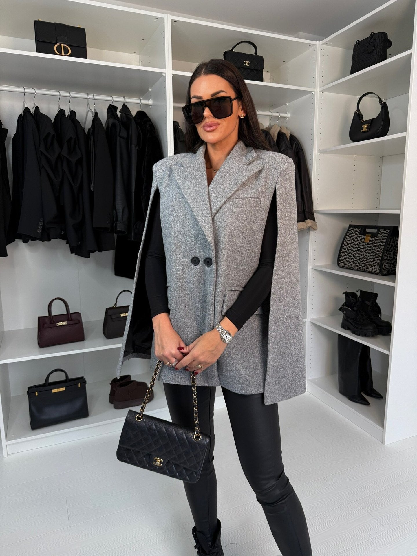 Dames Élégante Gilet en Laine avec Capuche et Double Boutonnage Chic und Stil